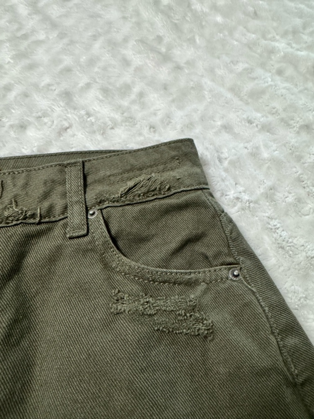 NWOT- VICOLO Olive Green Denim Mini Skirt -  Frayed Hem - Picture 5 of 11